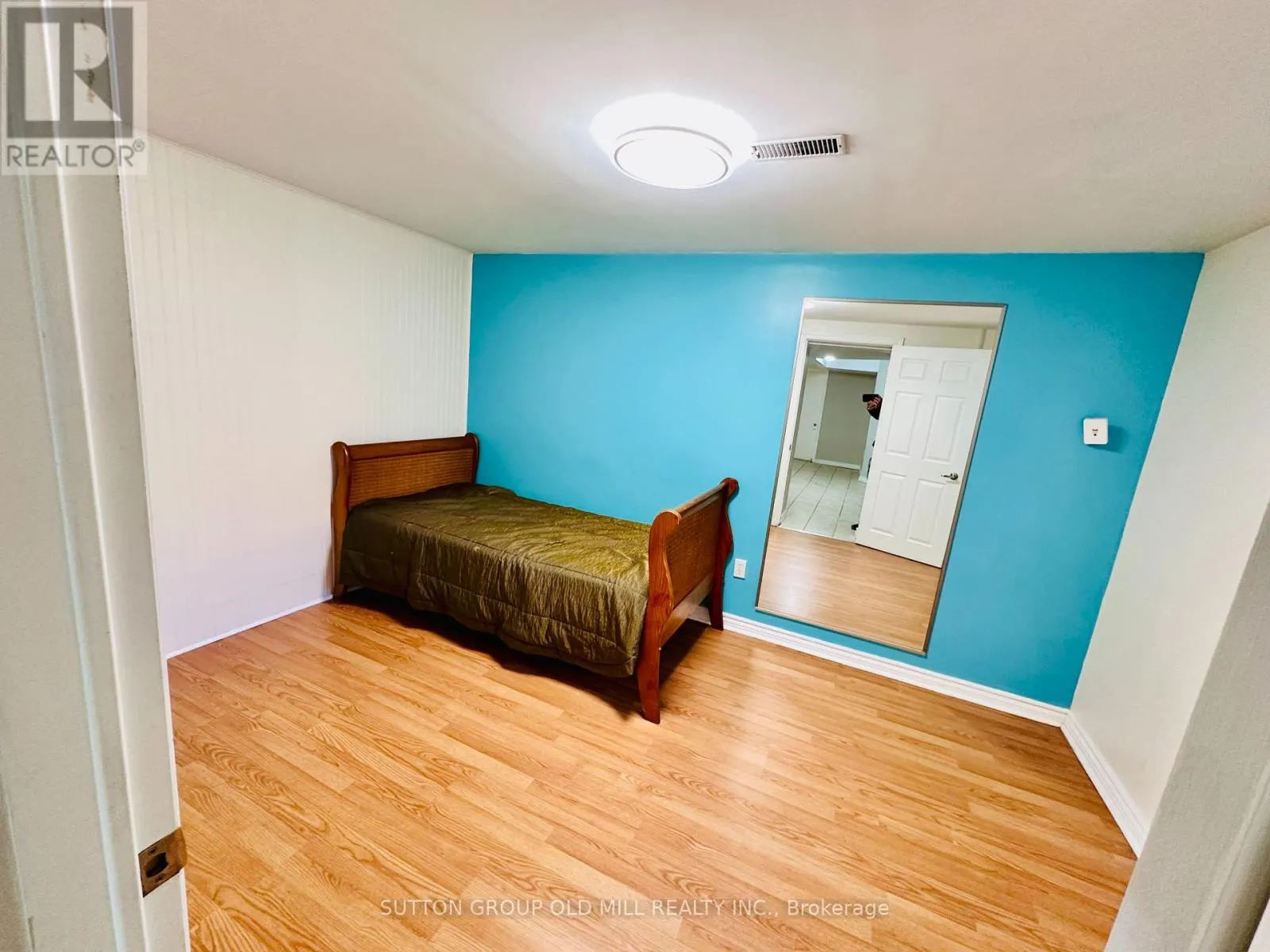 232 ALDERCREST ROAD