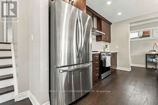 2 MUNHALL ROAD