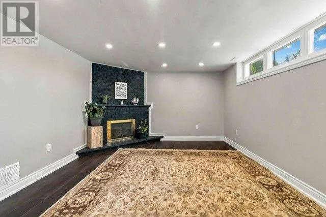 2 MUNHALL ROAD