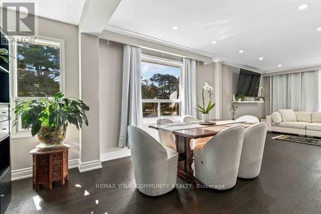 2 MUNHALL ROAD