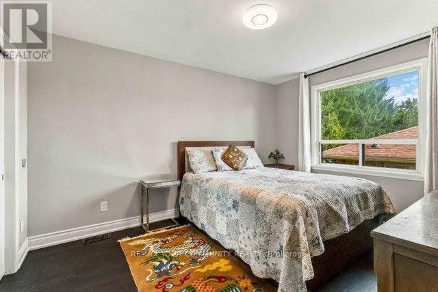 2 MUNHALL ROAD