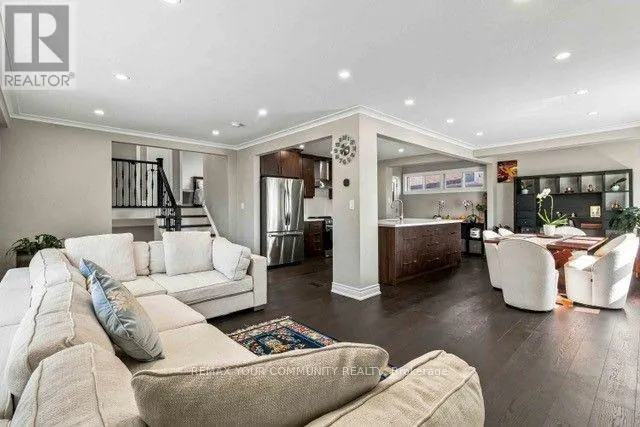 2 MUNHALL ROAD