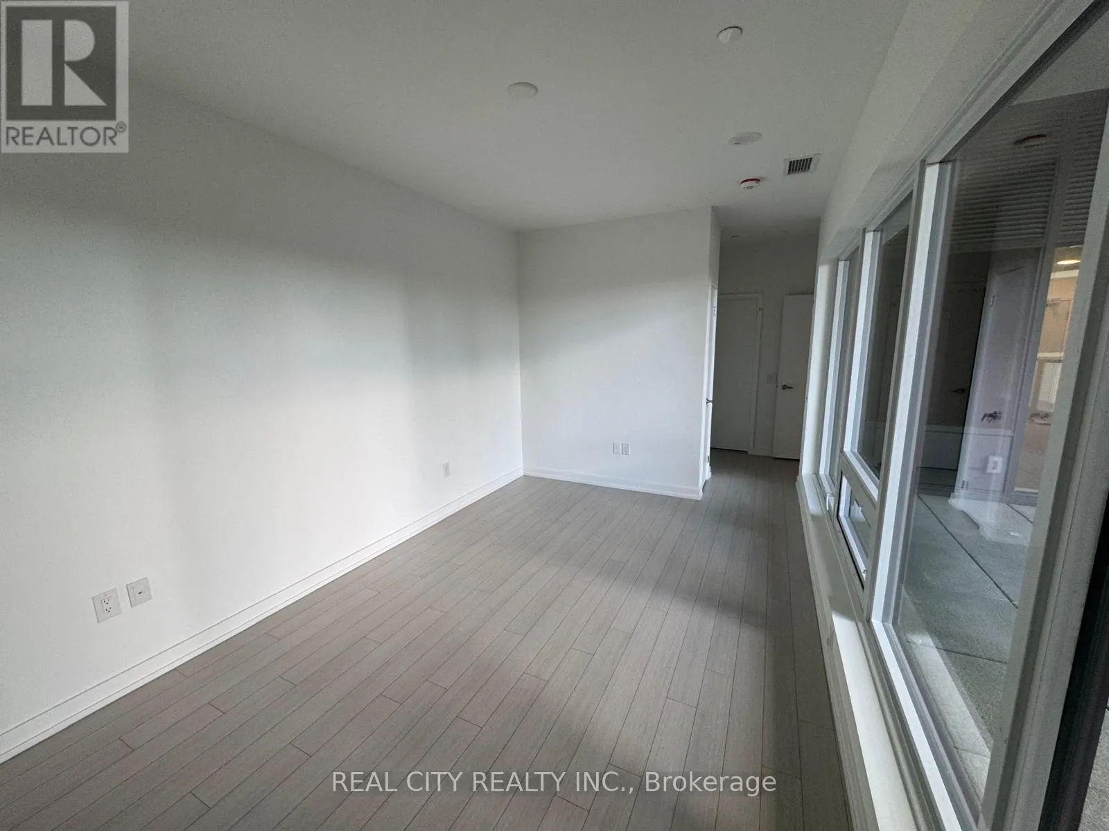 406 - 4010 EGLINTON AVENUE
