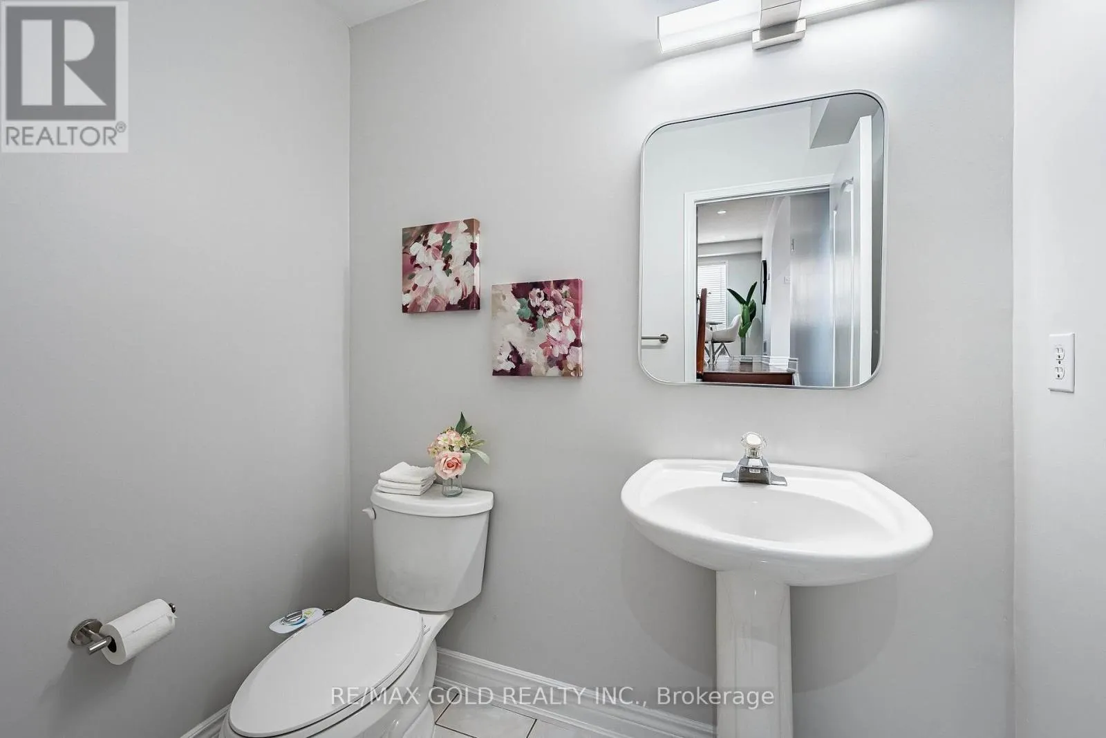 21 EDENVALLEY ROAD