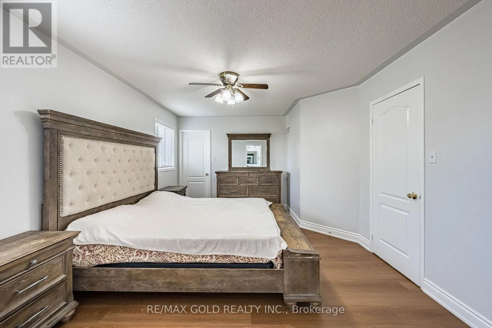21 EDENVALLEY ROAD