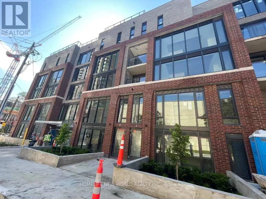 102 - 1 VINE AVENUE E