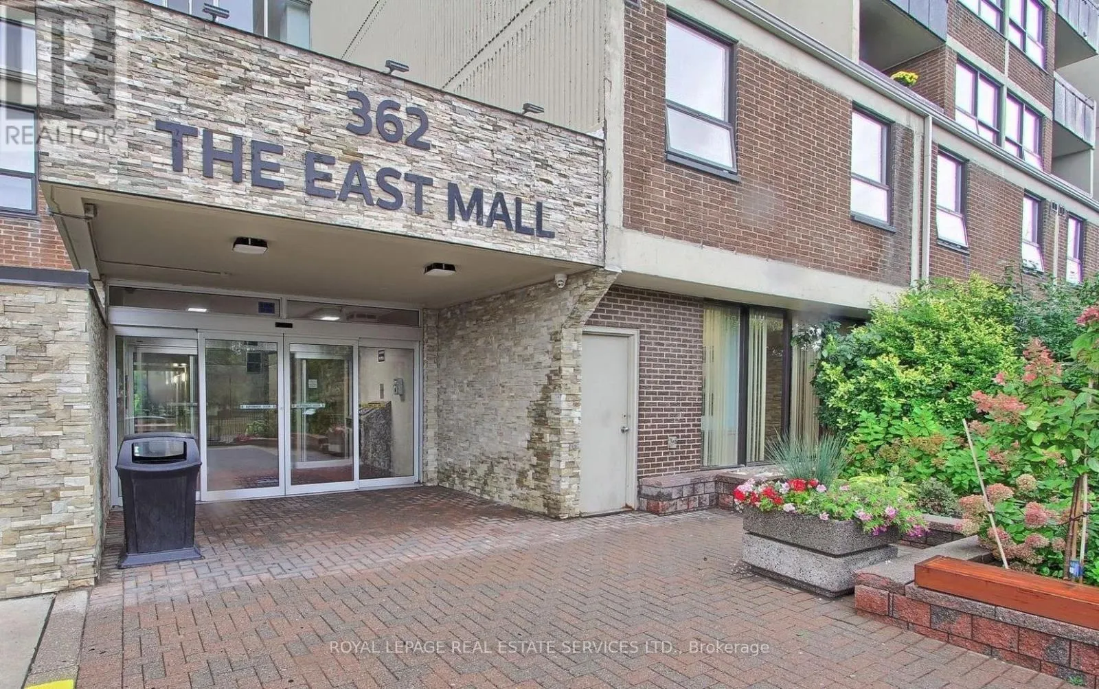 1801 - 362 THE EAST MALL