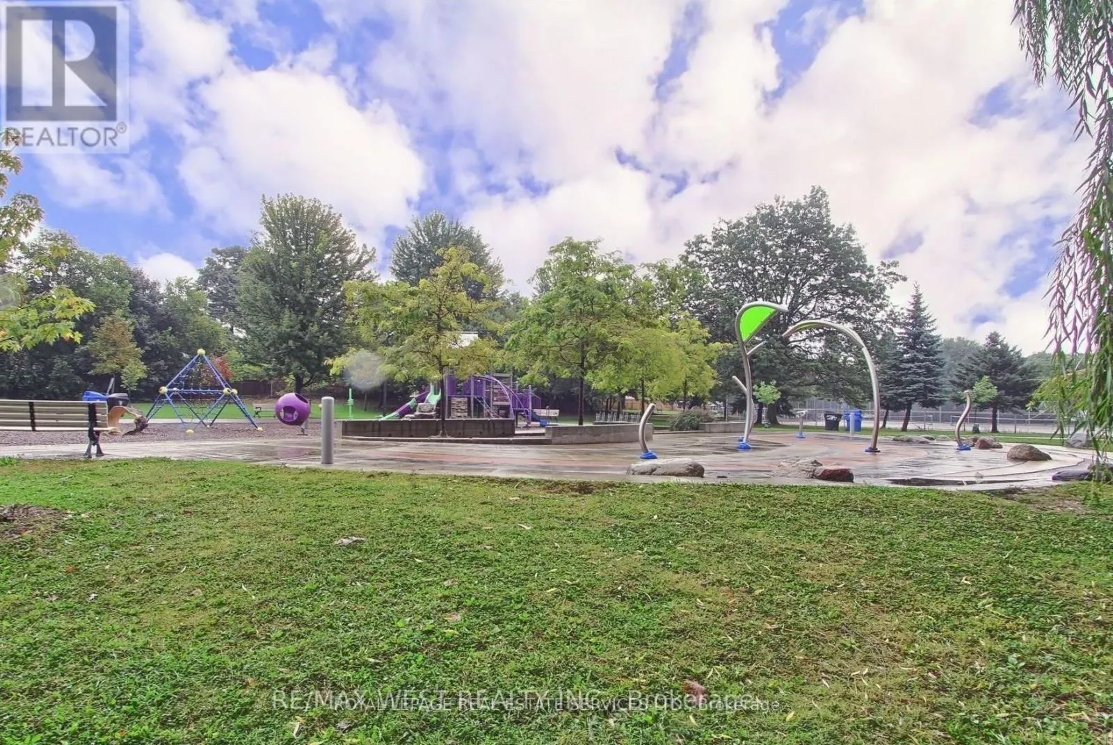 1801 - 362 THE EAST MALL