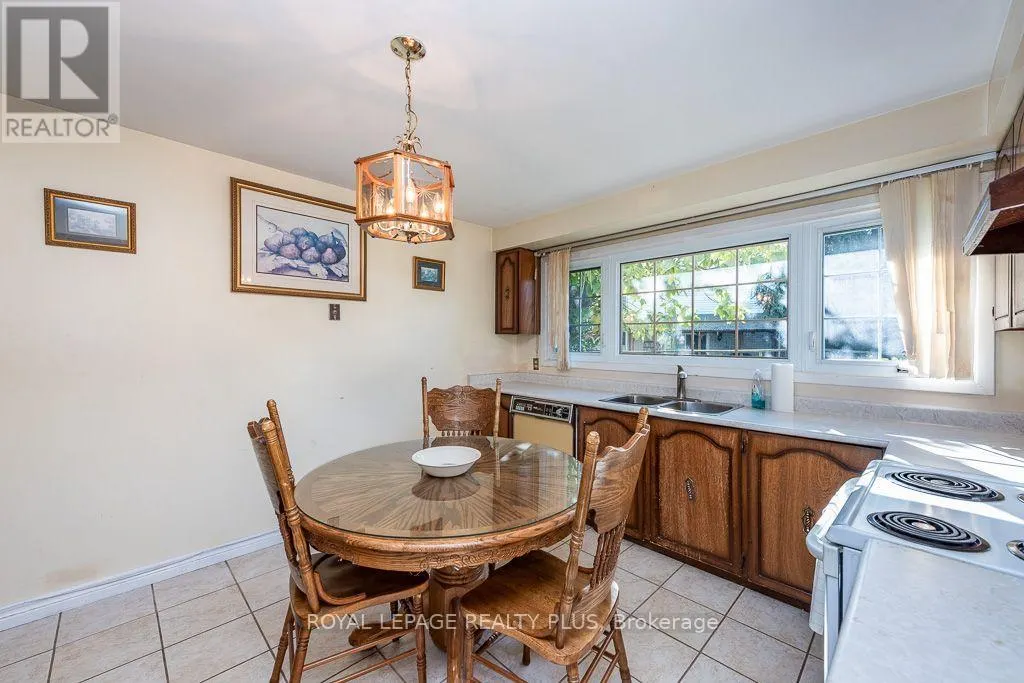 19 MACDOUGALL DRIVE