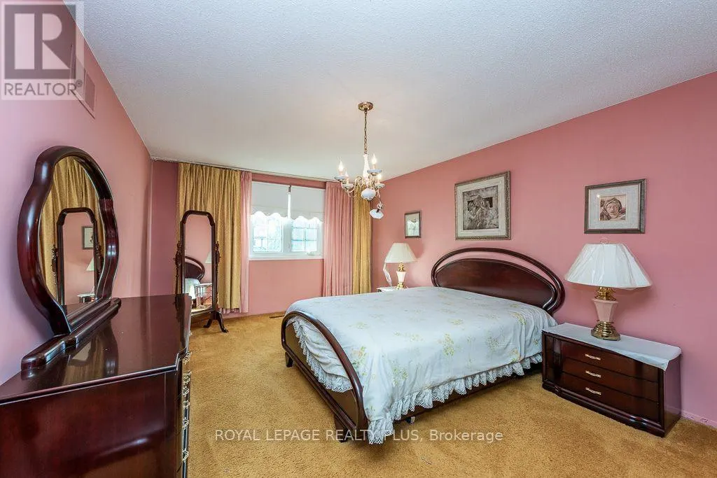 19 MACDOUGALL DRIVE
