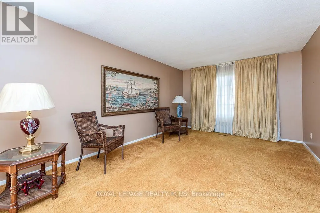 19 MACDOUGALL DRIVE