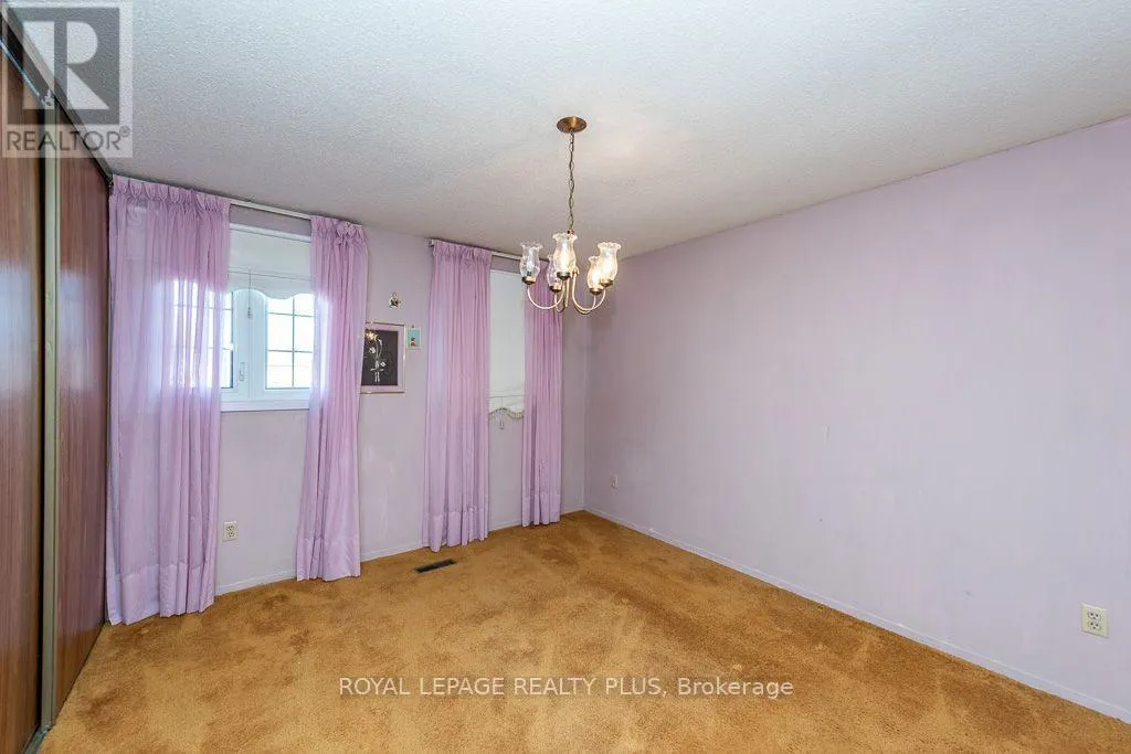 19 MACDOUGALL DRIVE