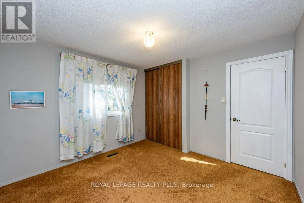 19 MACDOUGALL DRIVE