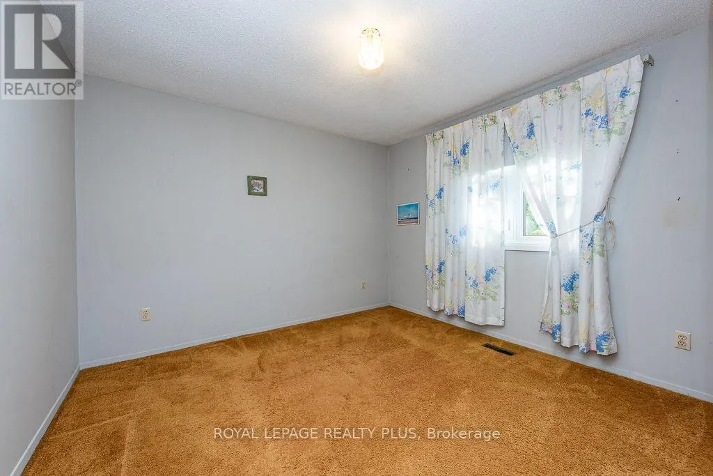 19 MACDOUGALL DRIVE