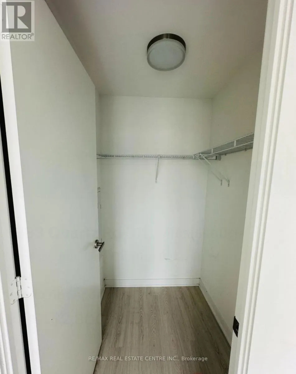 511 - 3883 QUARTZ ROAD