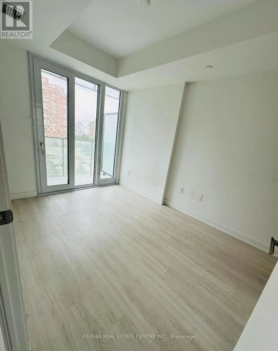 511 - 3883 QUARTZ ROAD