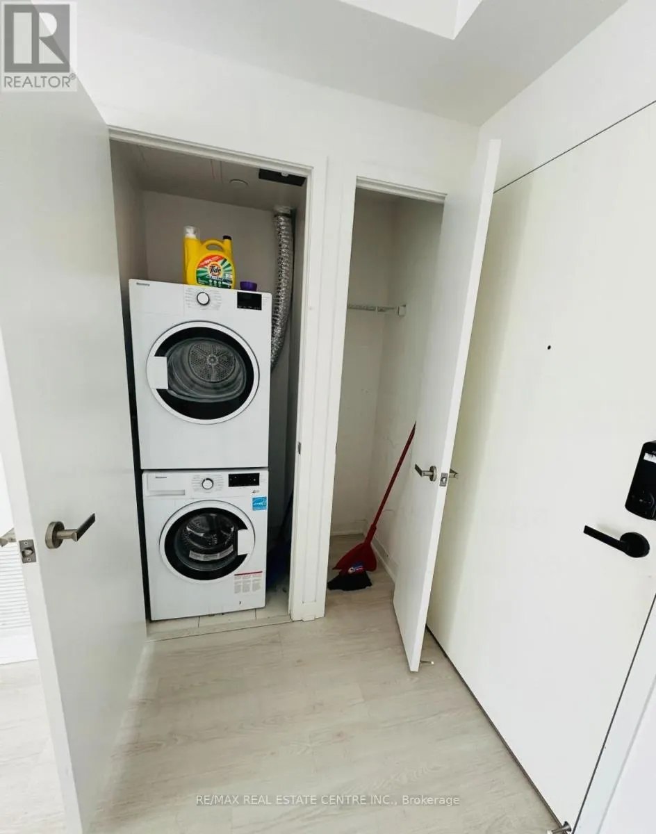 511 - 3883 QUARTZ ROAD