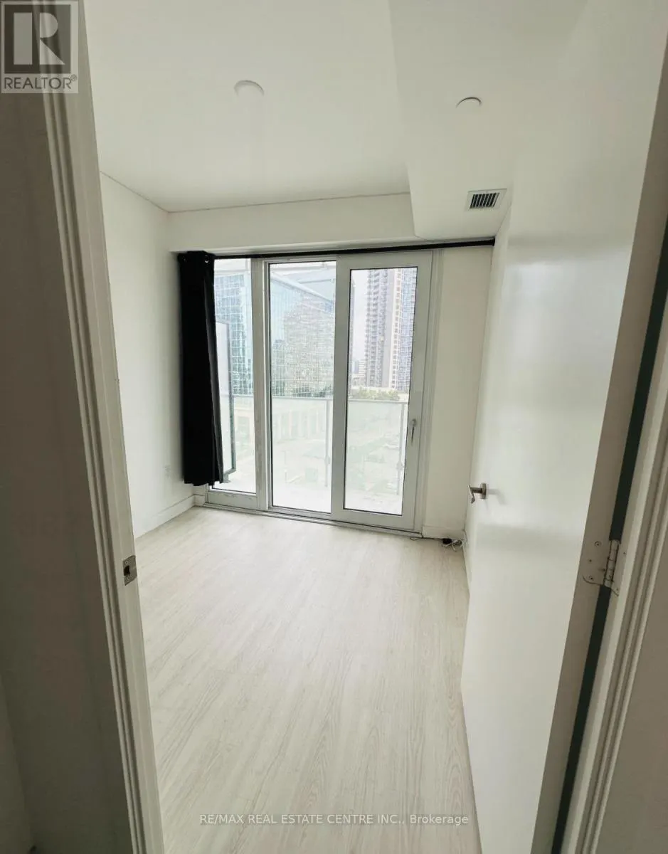 511 - 3883 QUARTZ ROAD
