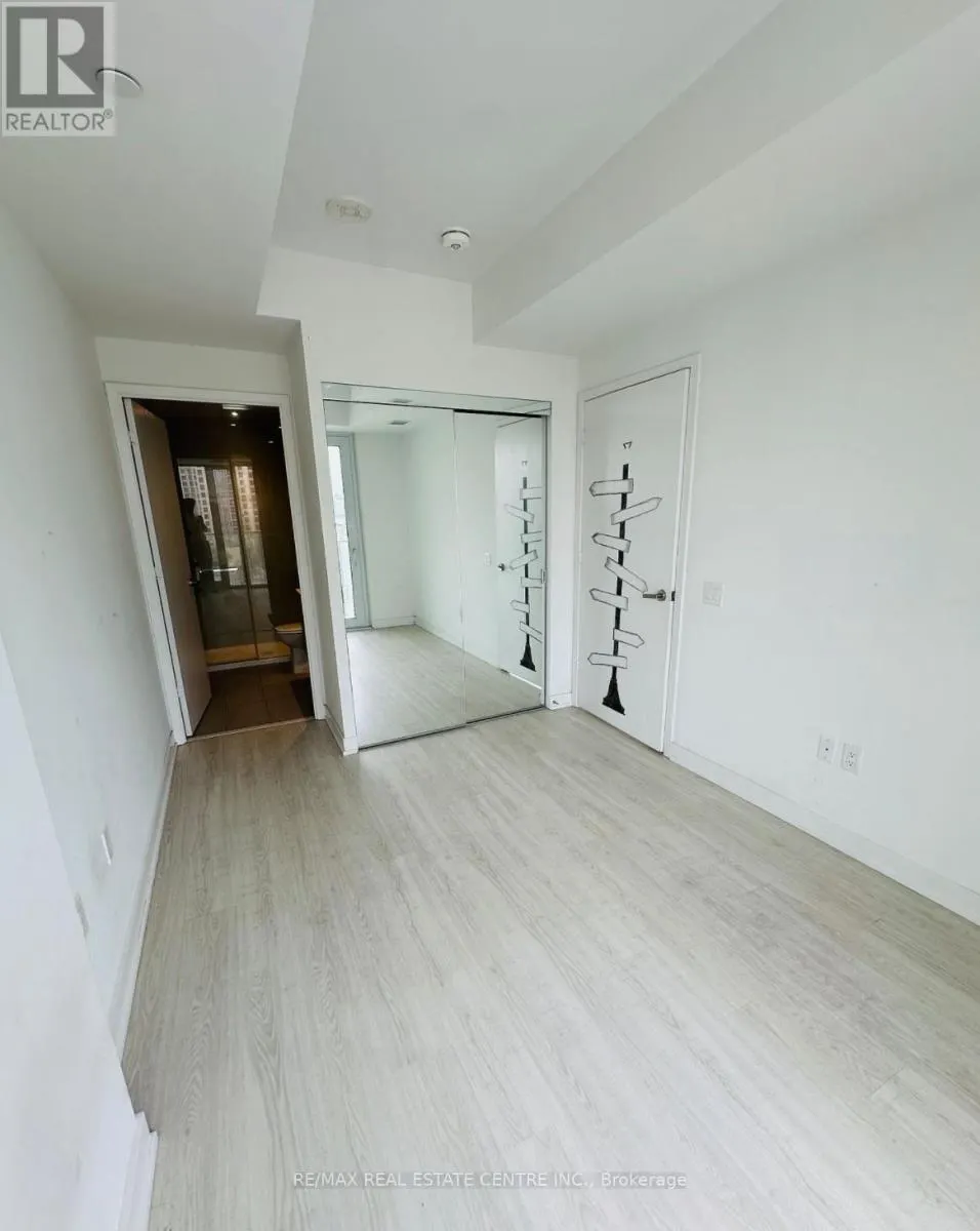 511 - 3883 QUARTZ ROAD