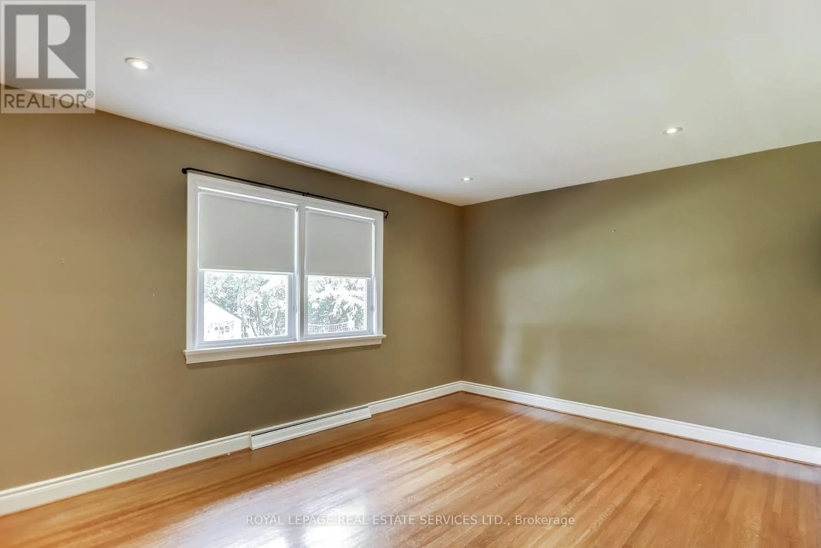 75 RAVENSBOURNE CRESCENT