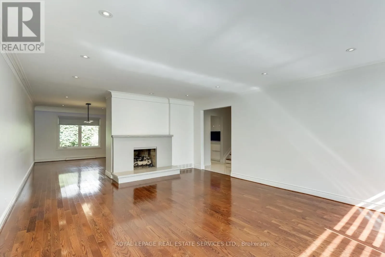 75 RAVENSBOURNE CRESCENT