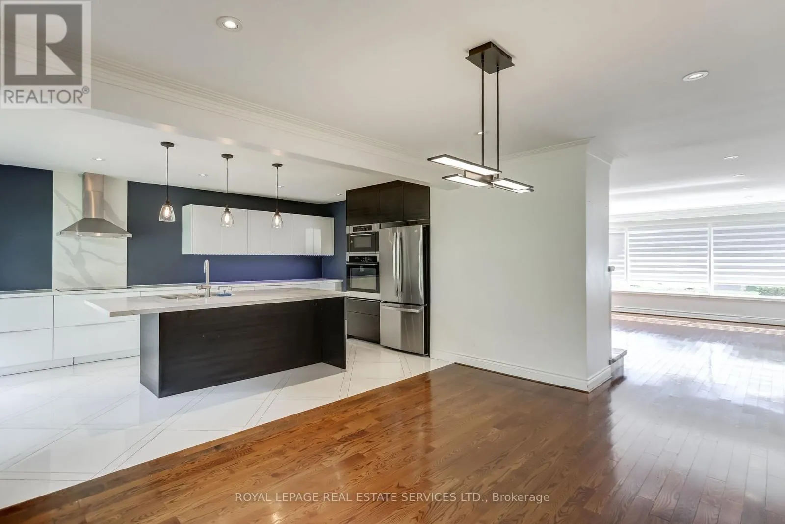75 RAVENSBOURNE CRESCENT