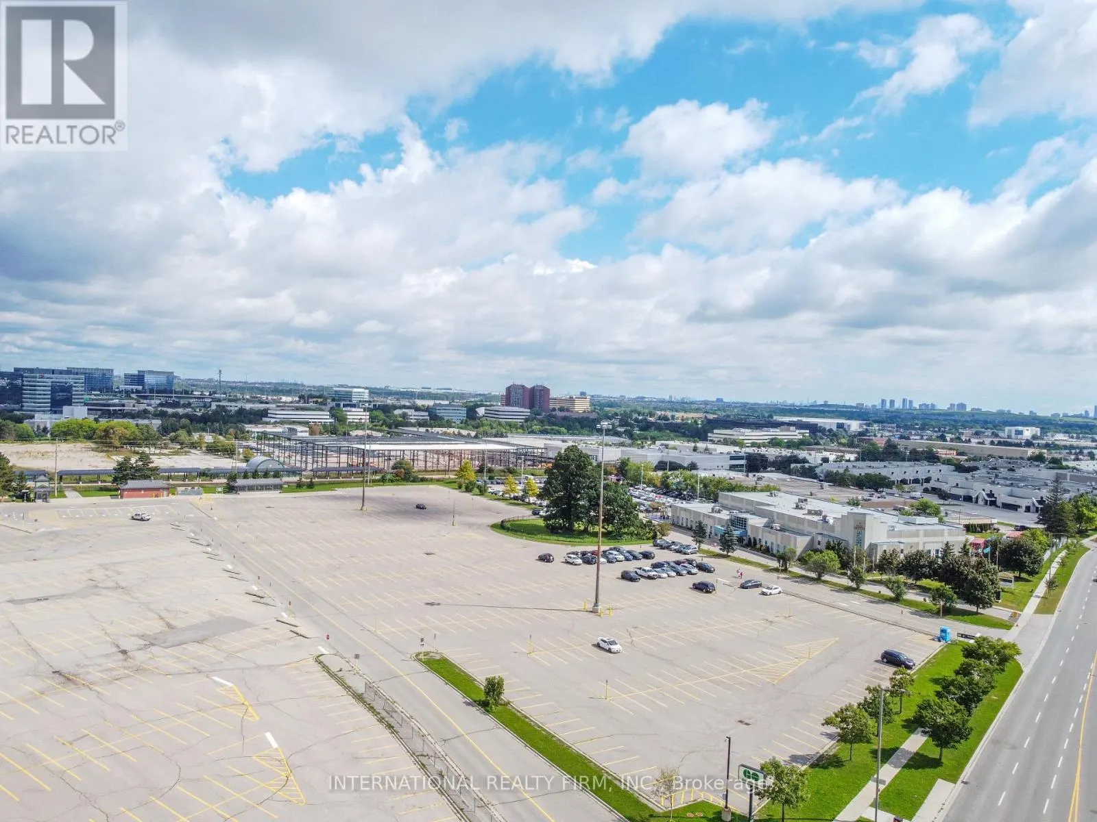 15 - 6855 GLEN ERIN DRIVE