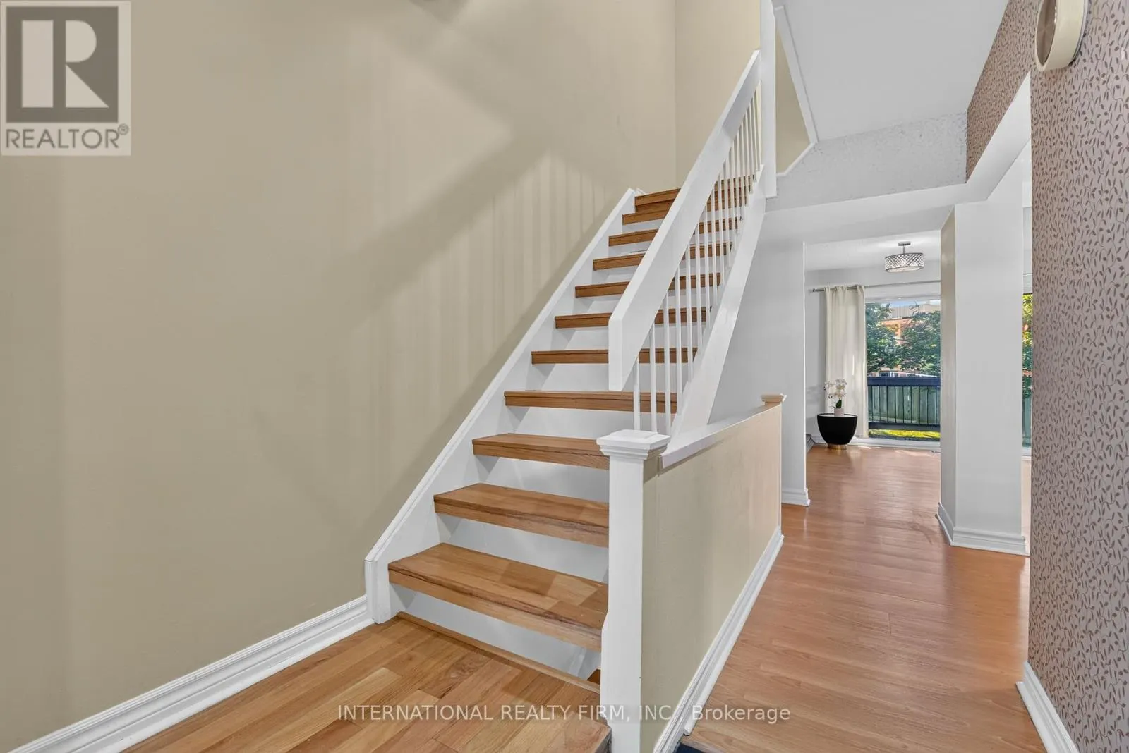 15 - 6855 GLEN ERIN DRIVE
