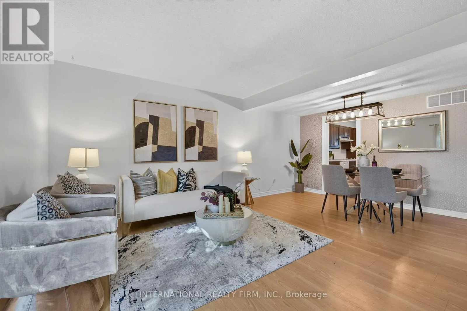 15 - 6855 GLEN ERIN DRIVE