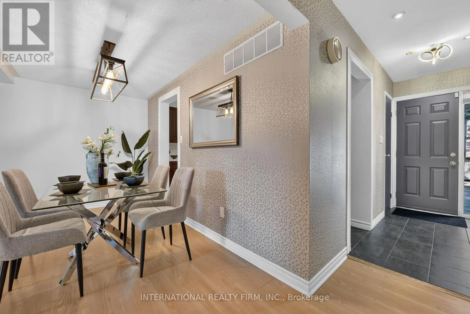 15 - 6855 GLEN ERIN DRIVE