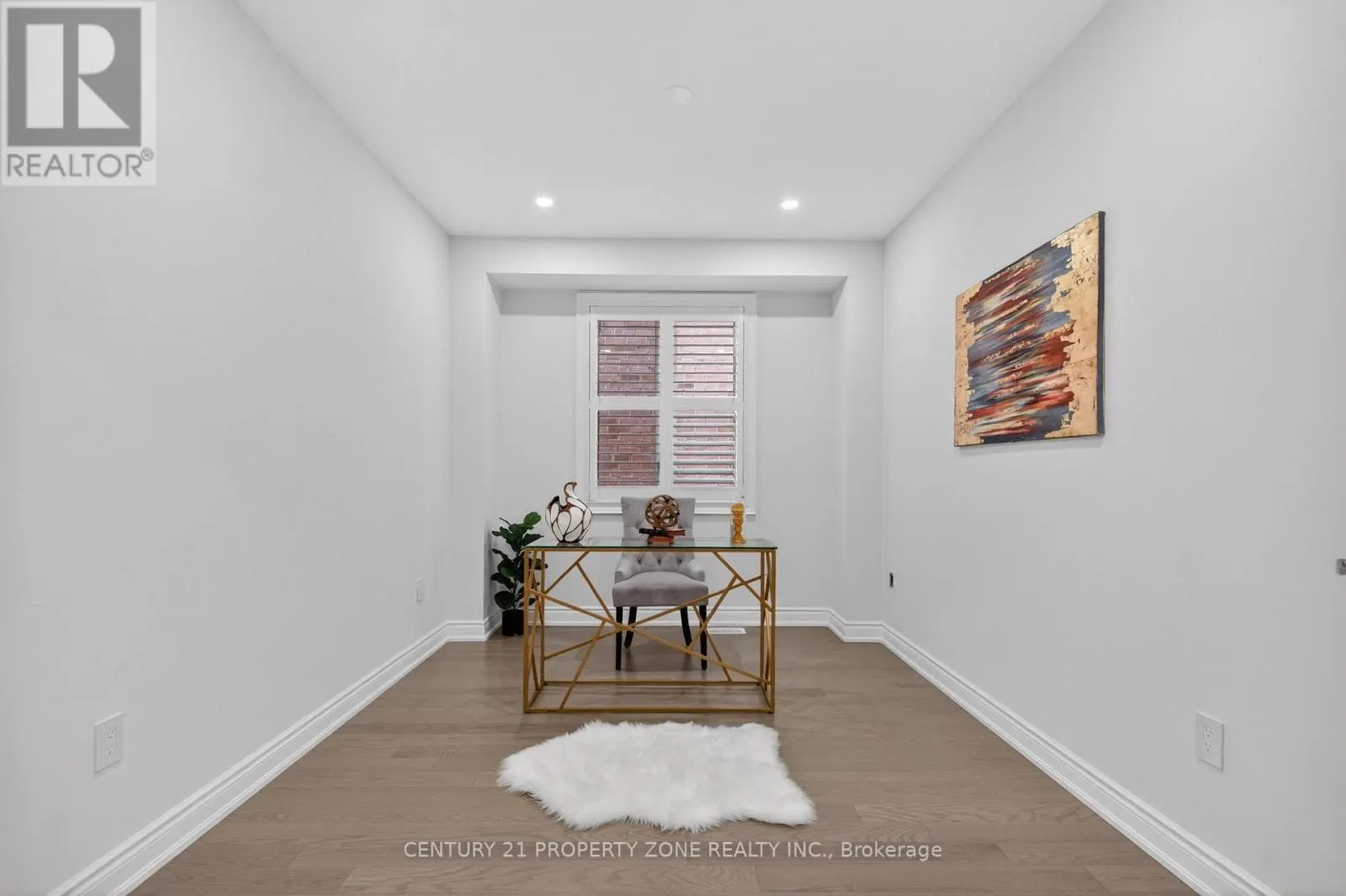 105 WALKER ROAD W