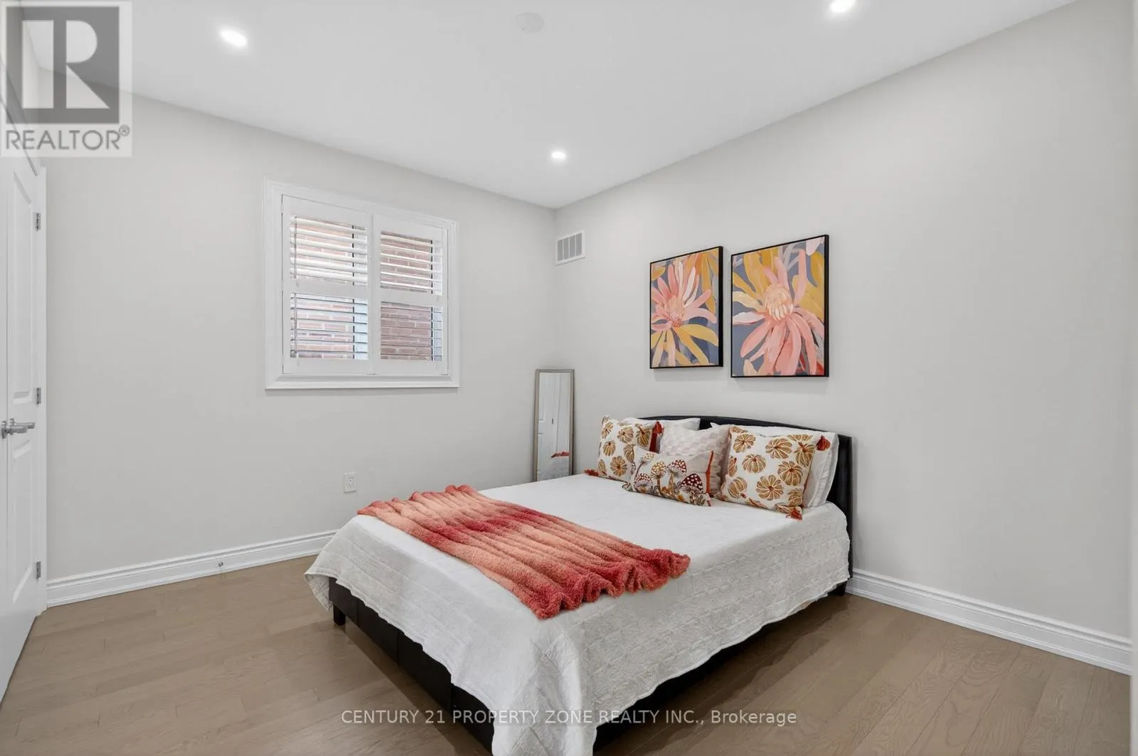 105 WALKER ROAD W