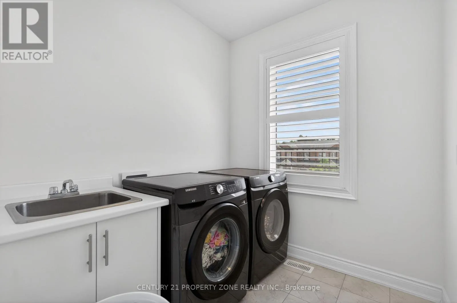 105 WALKER ROAD W