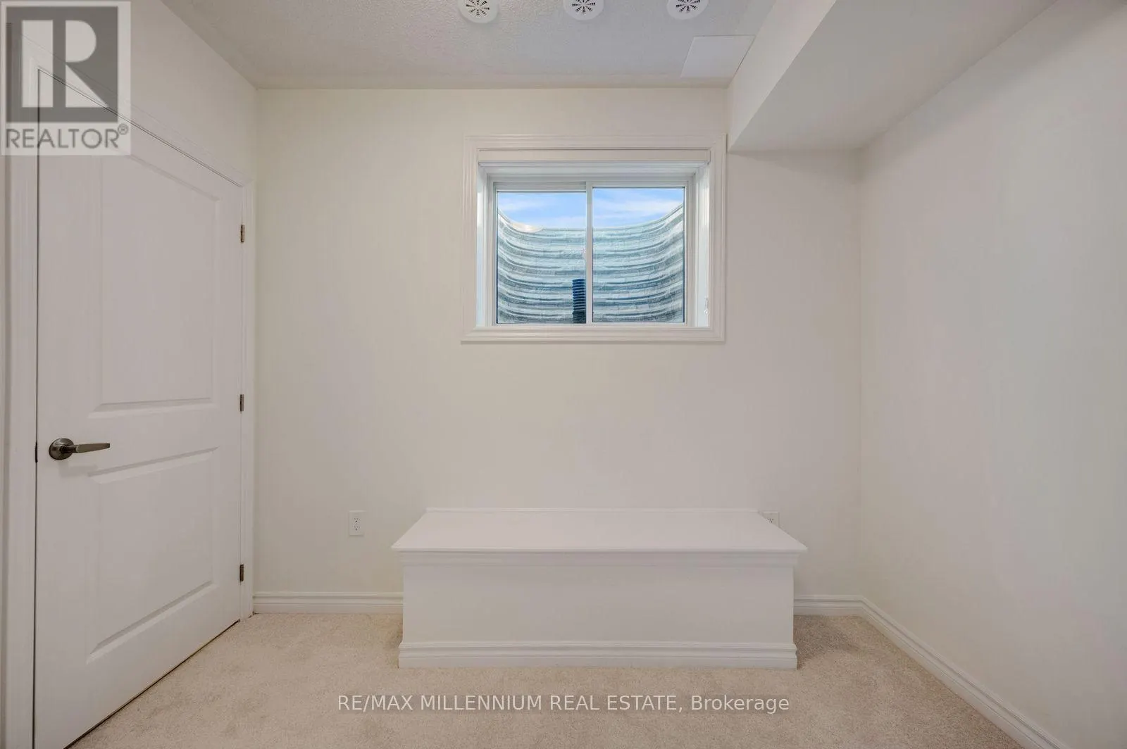 MAIN - 10 THORNBIRD CRESCENT