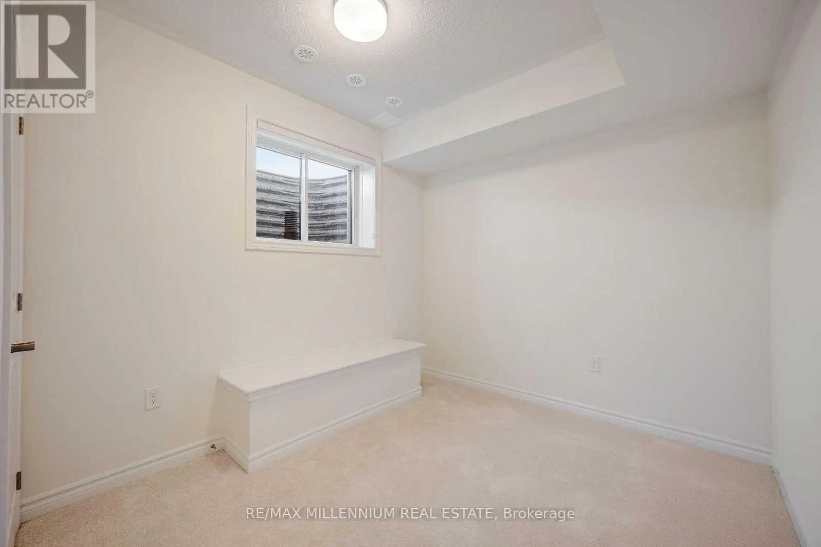 MAIN - 10 THORNBIRD CRESCENT