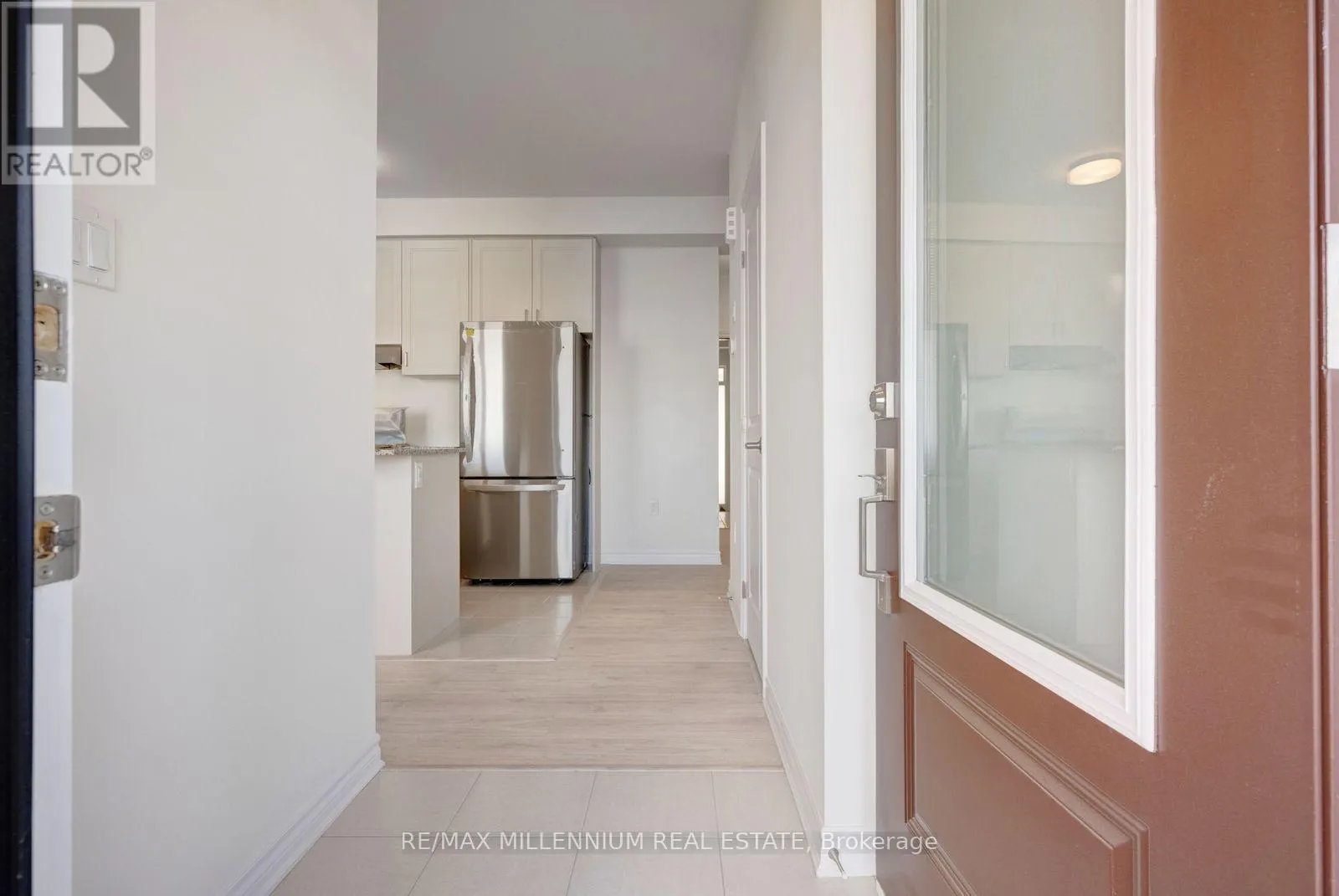MAIN - 10 THORNBIRD CRESCENT