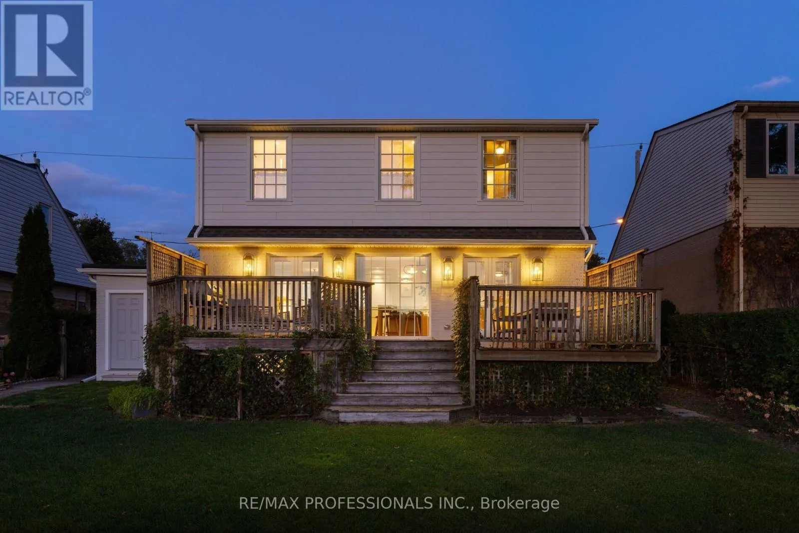 8 GLENN MURRAY DRIVE