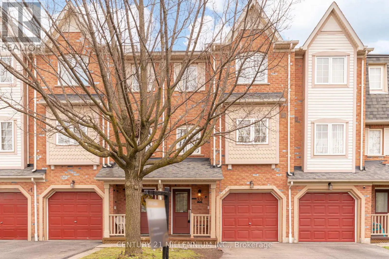 39 - 7190 ATWOOD LANE