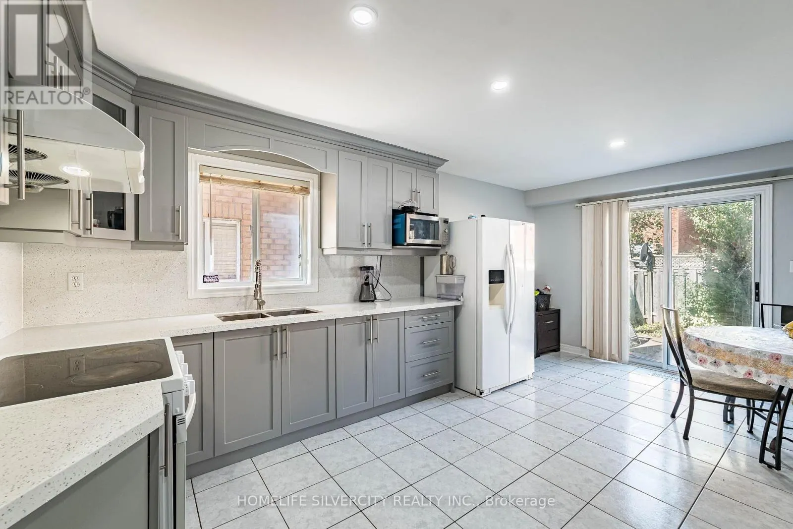 7 SHADYRIDGE ROAD