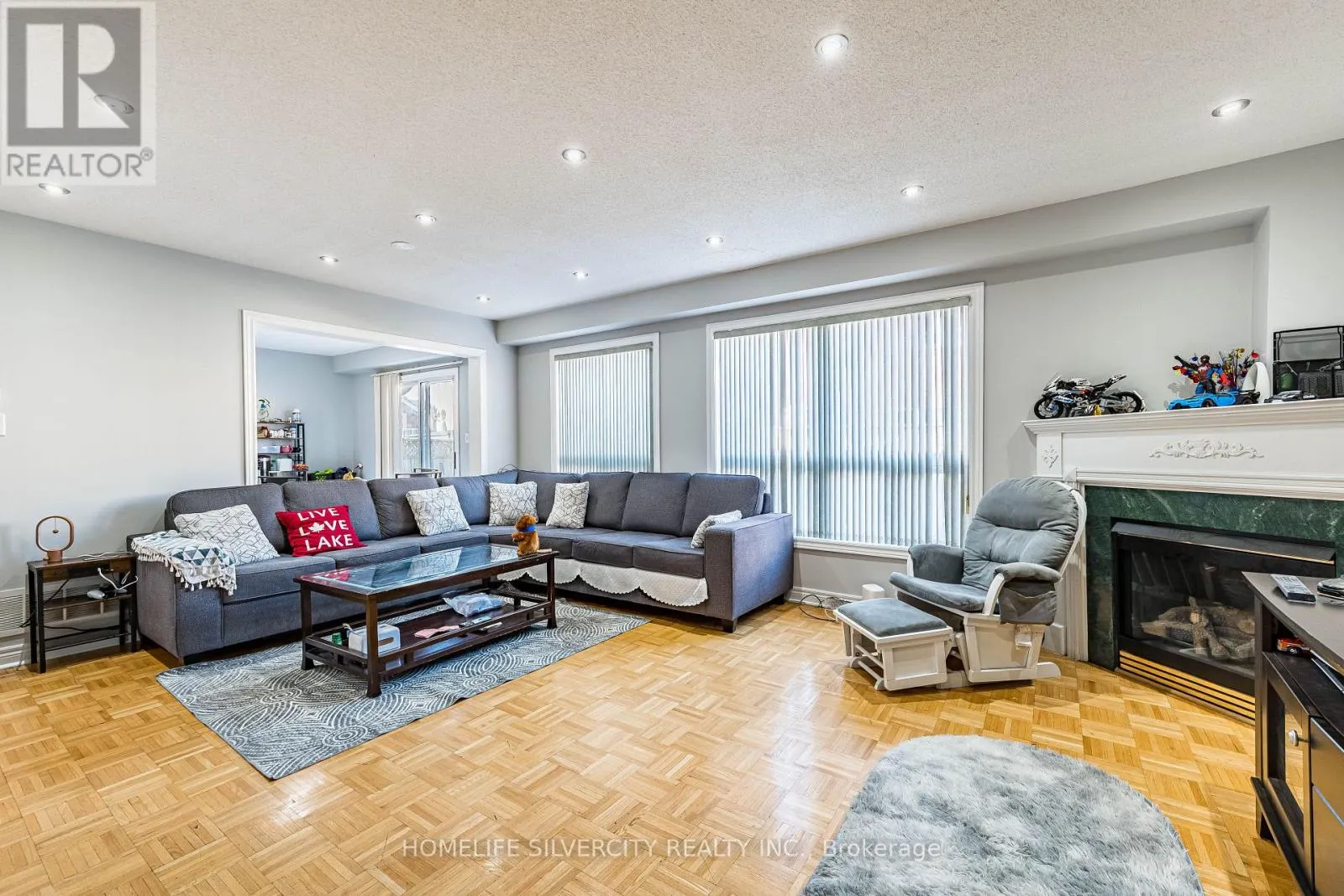 7 SHADYRIDGE ROAD