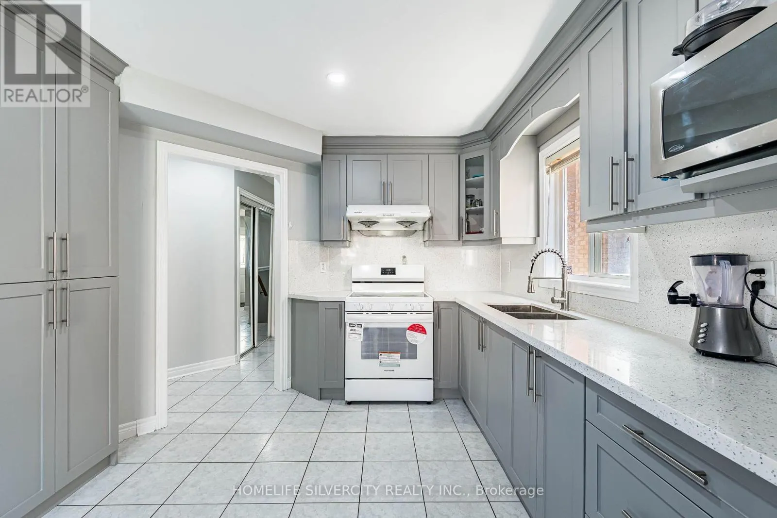 7 SHADYRIDGE ROAD