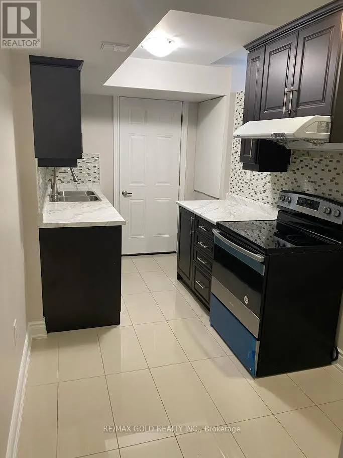 BSMT - 91 YARDLEY CRESCENT