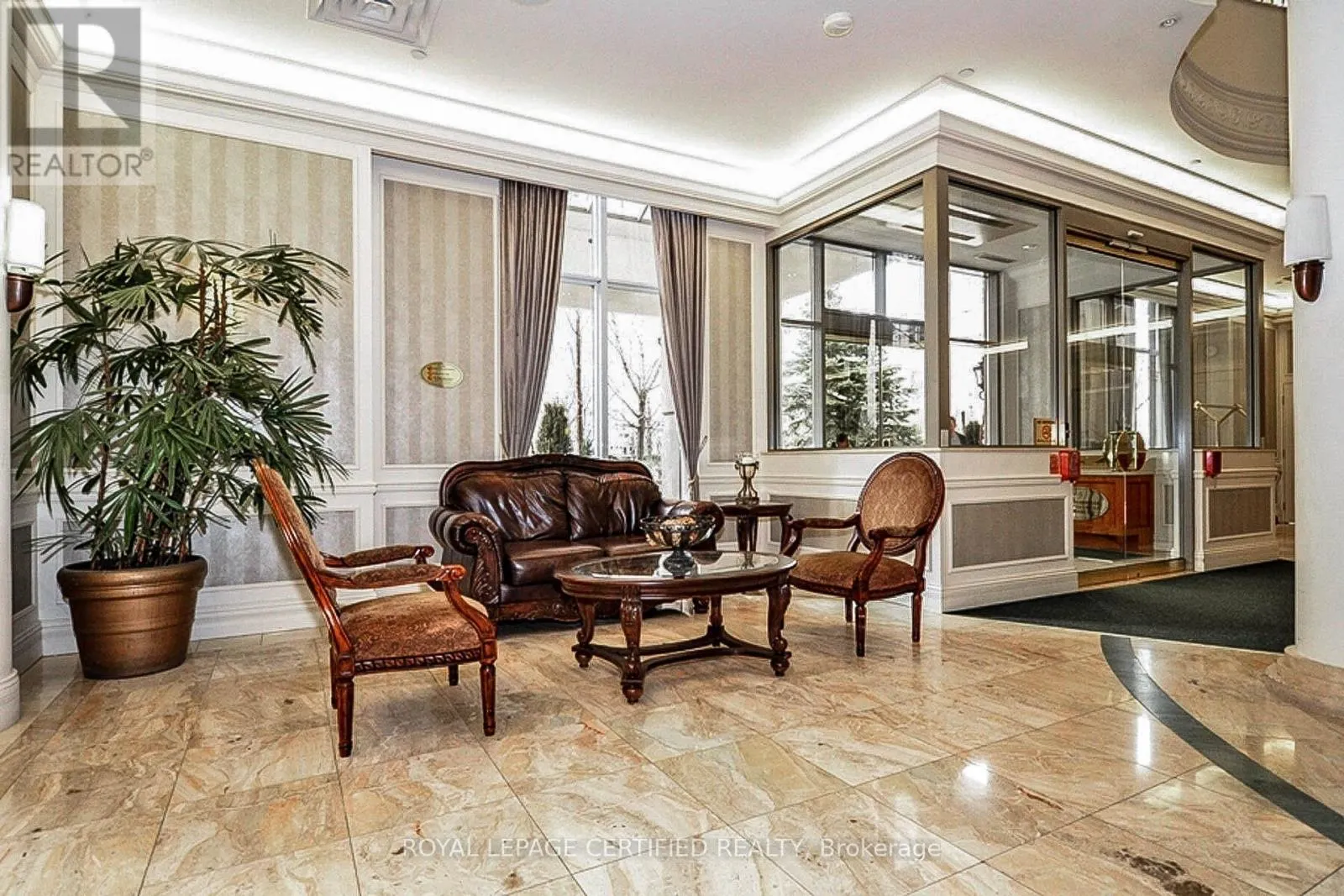 507 - 35 KINGSBRIDGE GARDEN CIRCLE