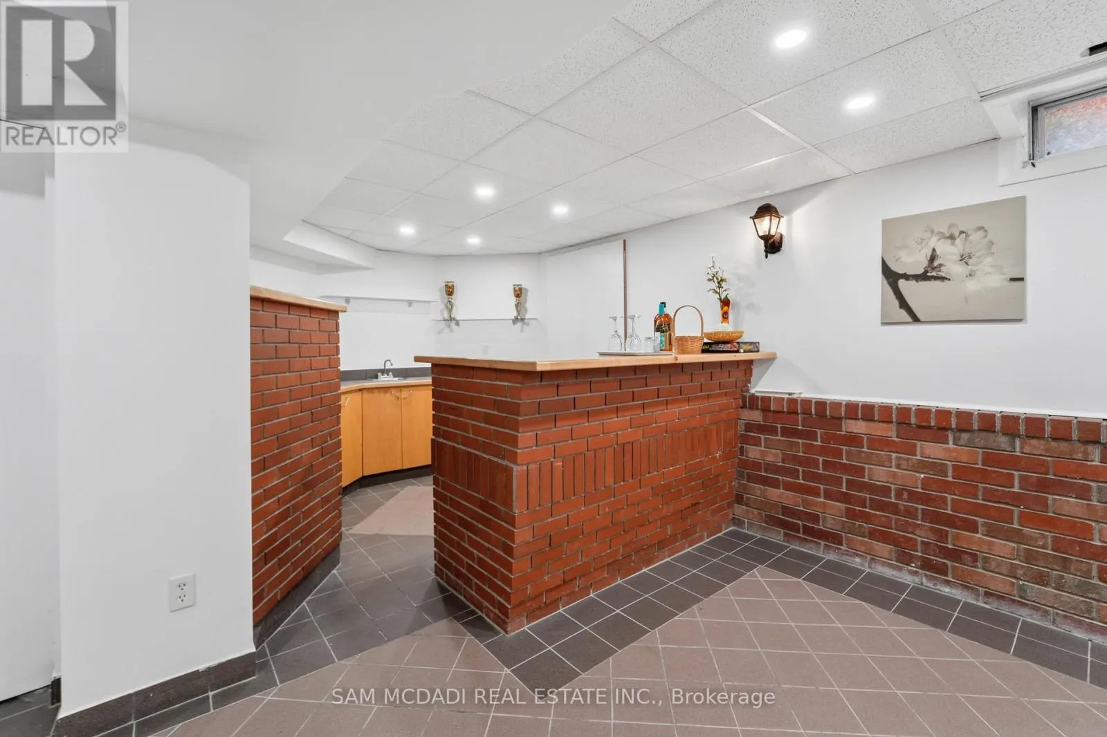 3071 BAYBERRY DRIVE