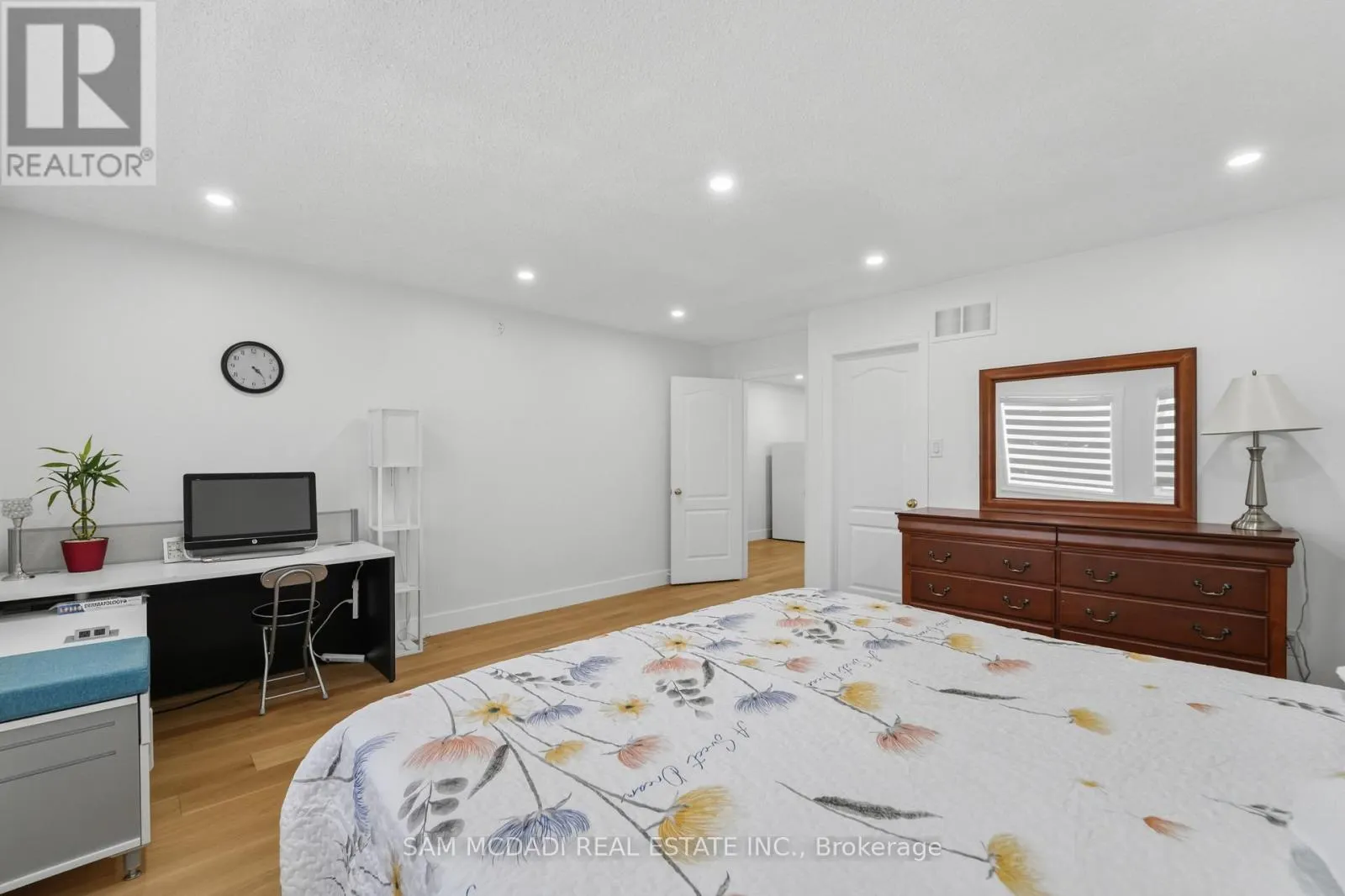 3071 BAYBERRY DRIVE