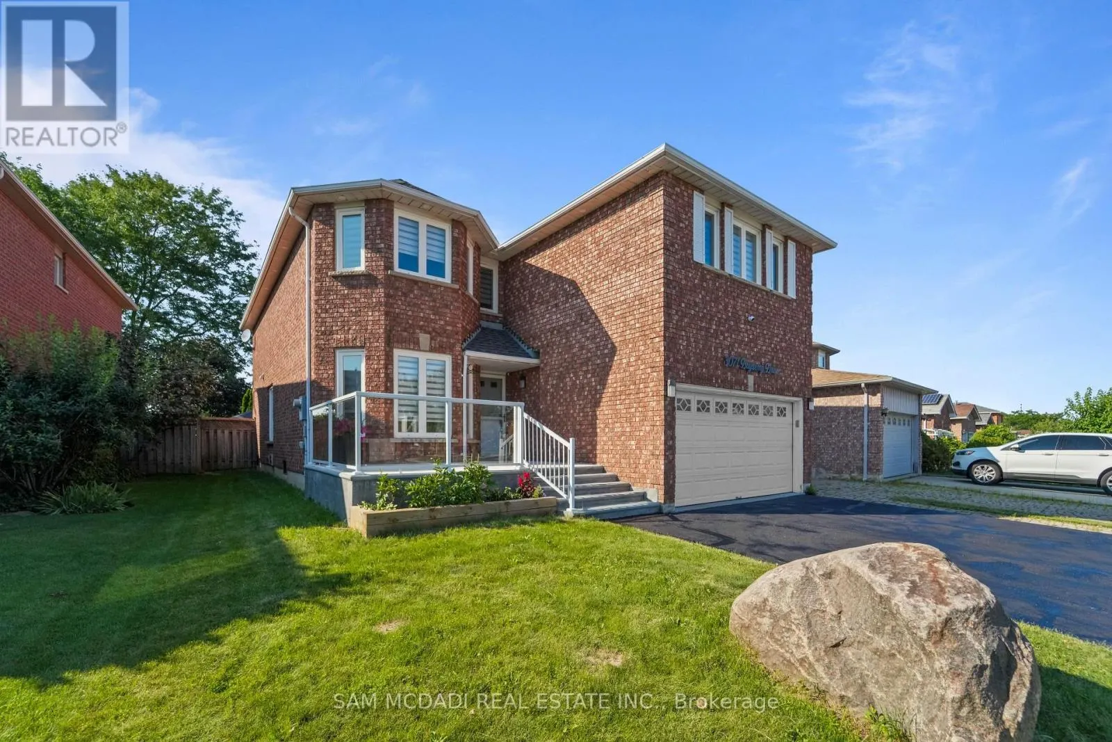 3071 BAYBERRY DRIVE