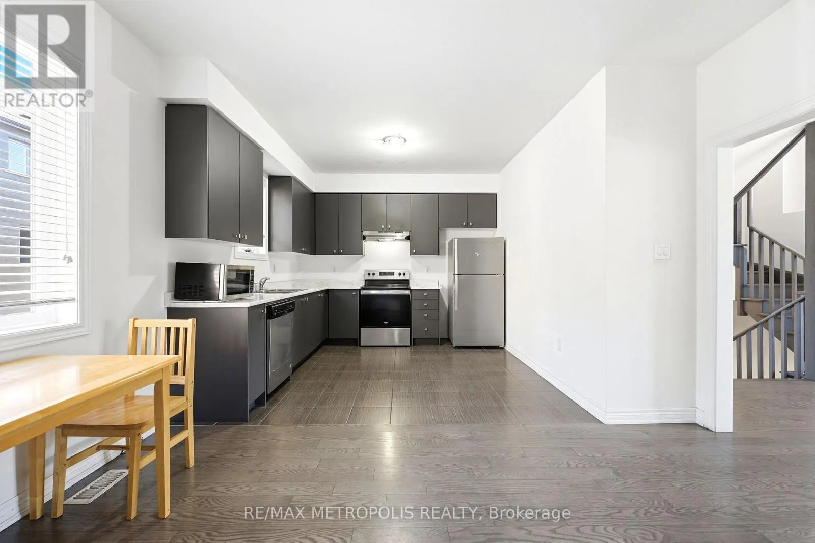 MAIN - 31 ALLEGRO DRIVE