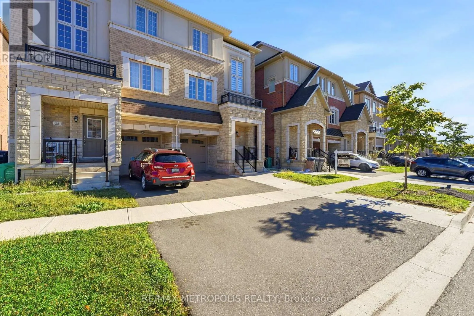 MAIN - 31 ALLEGRO DRIVE