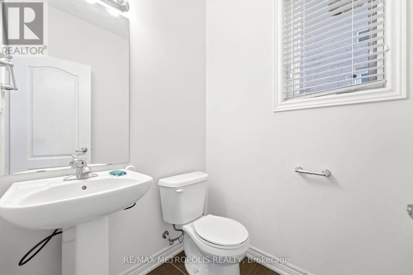 MAIN - 31 ALLEGRO DRIVE