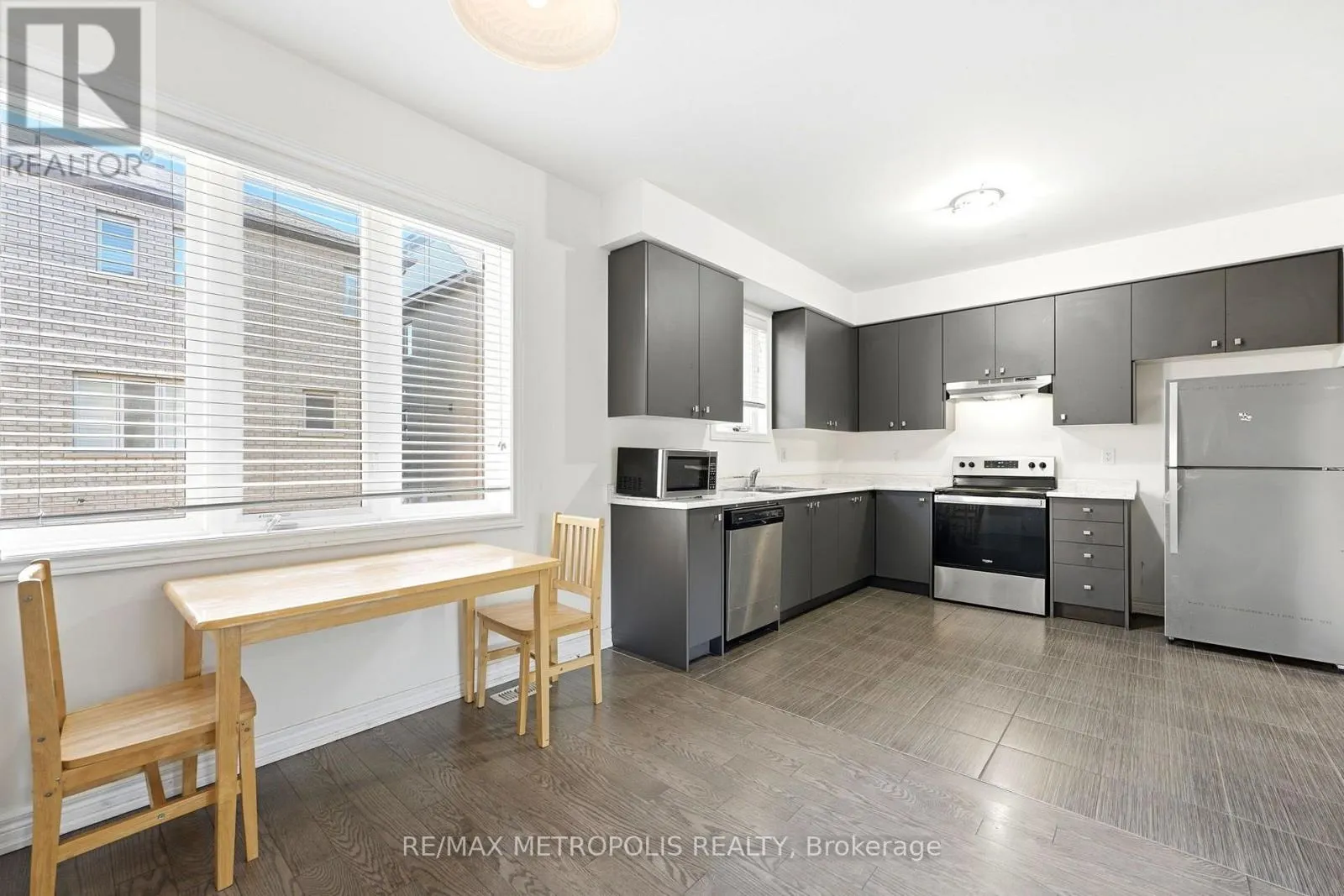 MAIN - 31 ALLEGRO DRIVE